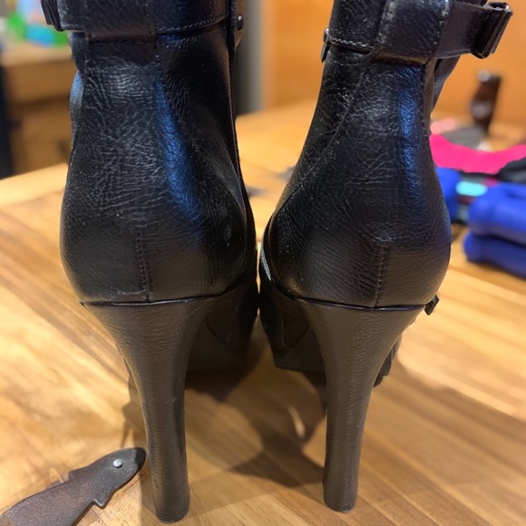 Simply Vera by Vera Wang Platform shoes size 8 - Picture 2 of 6